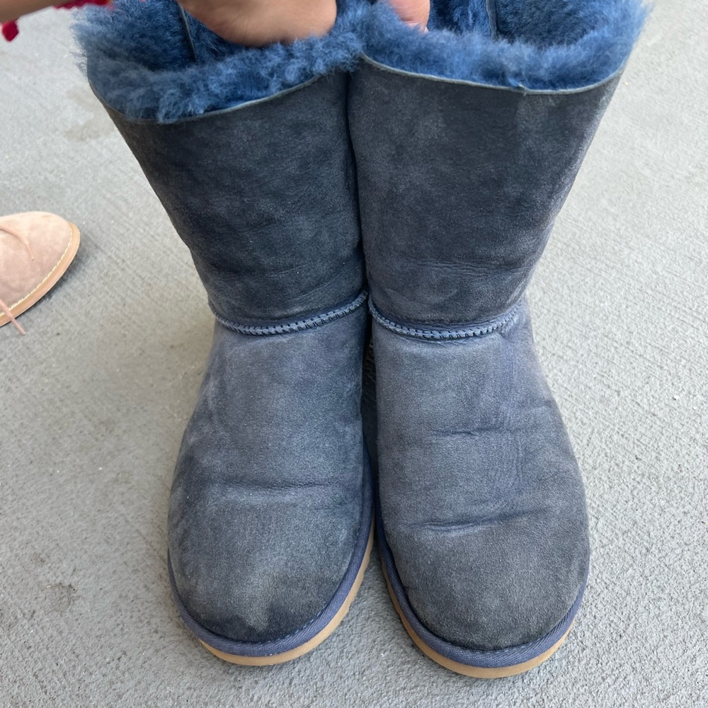 Ugg Bailey Bow - image 2